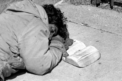 homeless-man-sleeping-with-his-bible1